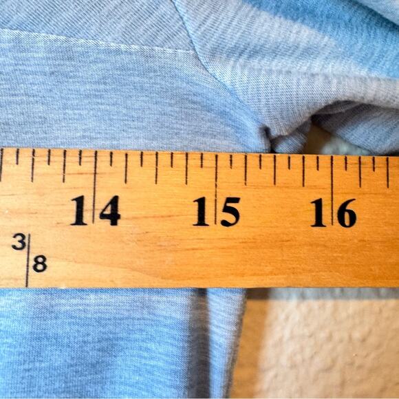 Title Nine Light Blue Ruched Long Sleeve Tee Shirt Womens XS Casual Gorpcore Top - Picture 10 of 10